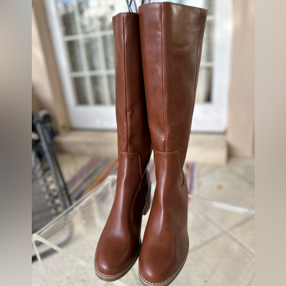 Women's Riding Boots - Picture 2 of 8